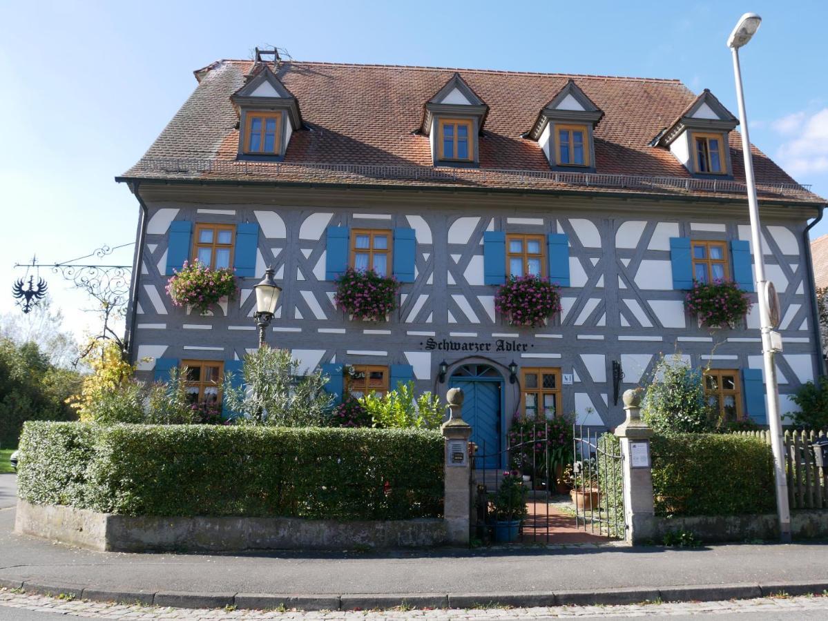 Hotel Schwarzer Adler Ерланген Екстериор снимка